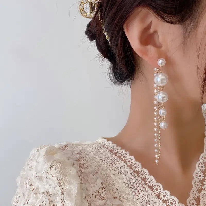 حلق لولي دروب مع فصوص كريستال - batcino.com