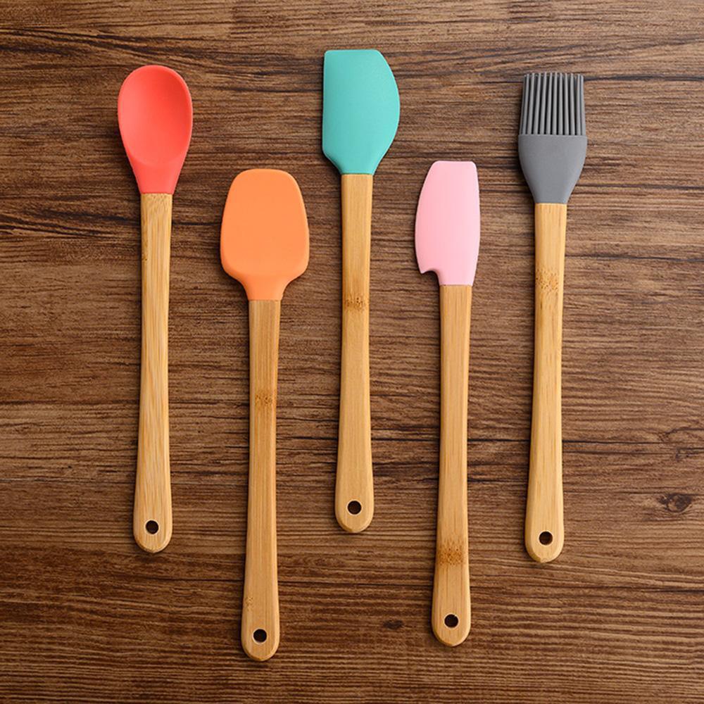 مجموعة معالق سباتولا 5 قطع من السيليكون مقاومة للحرارة العالية وخالية من مادة بيسفينول
