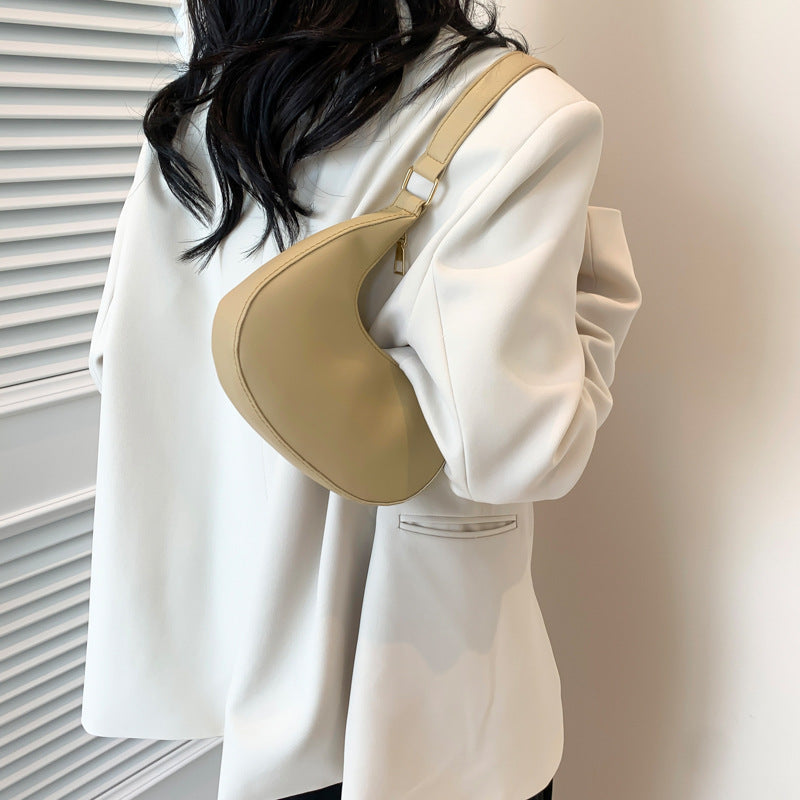 شنطة كتف نسائية جلد صناعي فاخر – تصميم عصري وأنيق