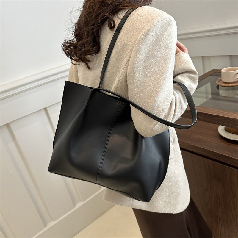 حقيبة كتف نسائية جلد صناعي بني