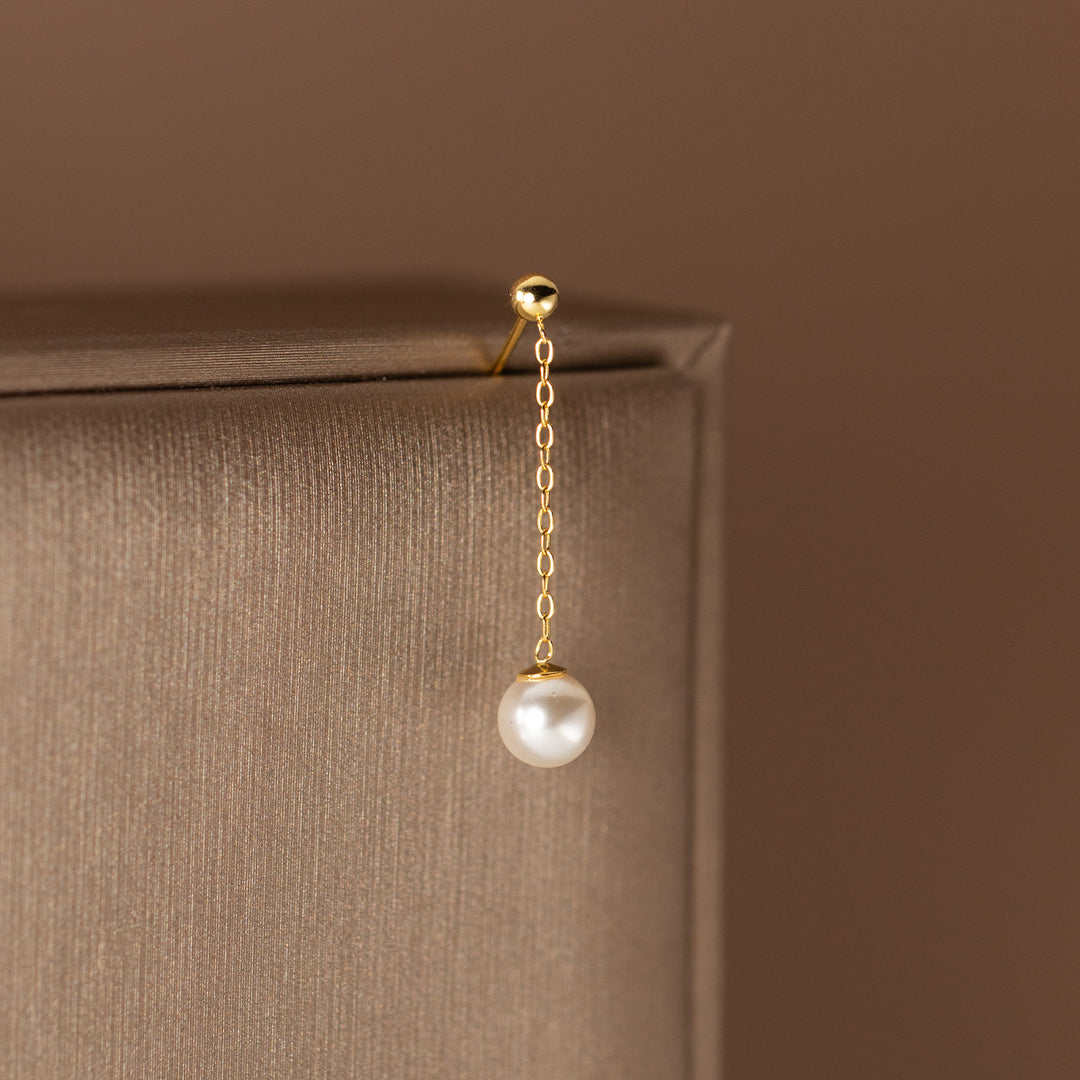 حلق نسائي دروب متدلي لؤلؤي مطلي بماء الذهب – أناقة كلاسيكية - تصميم فرنسي