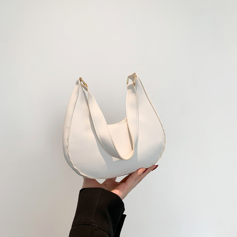 شنطة كتف نسائية جلد صناعي فاخر – تصميم عصري وأنيق