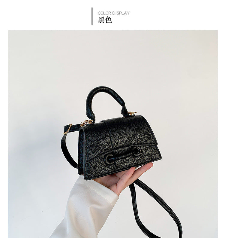 شنطة حريمي جلد أنيقة كروس بودي – تصميم عصري عملي مناسب للخروج اليومي والشغل