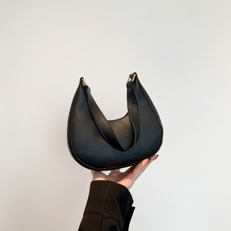 شنطة كتف نسائية جلد صناعي فاخر – تصميم عصري وأنيق