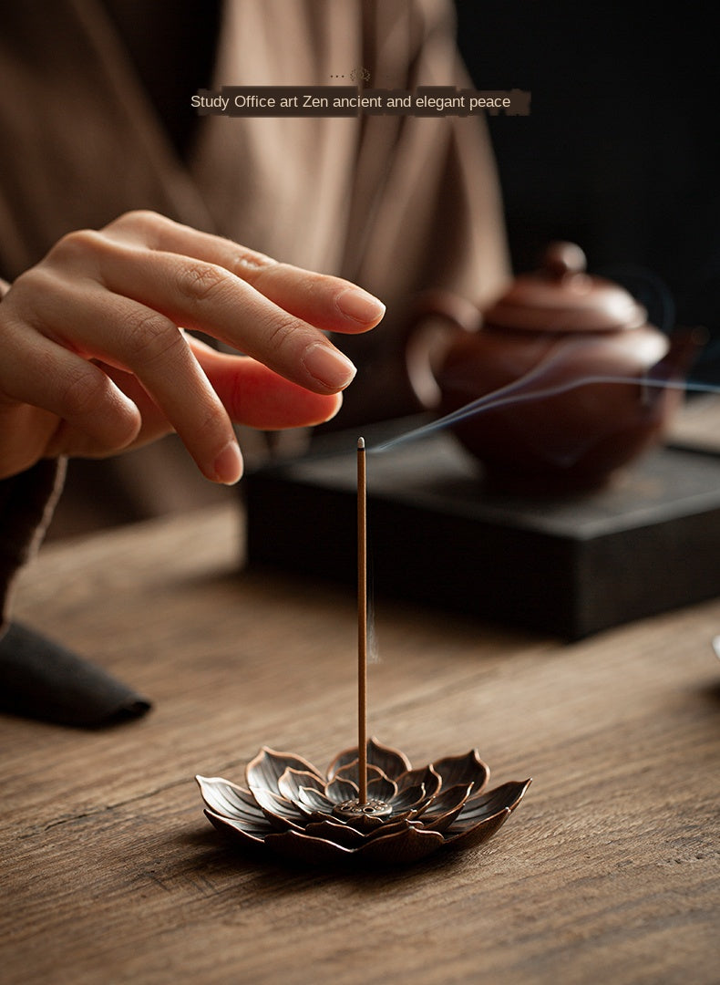 حامل عيدان البخور على شكل ورقة شجرة اللوتس بقاعدة لرماد البخور