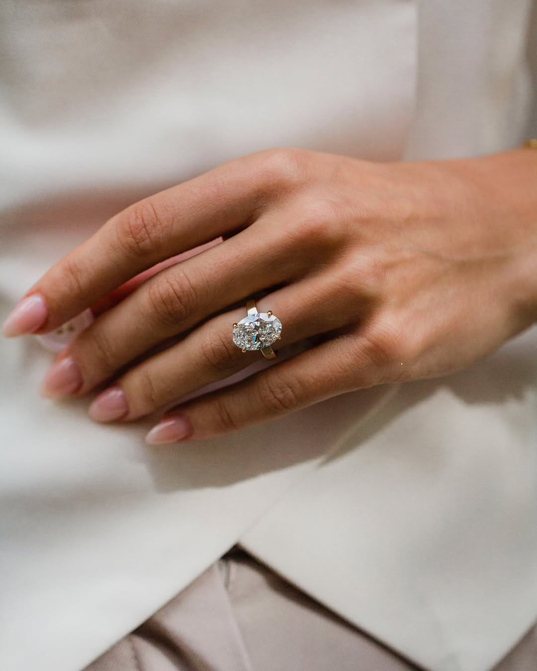 خاتم كلاسيك مع كريستال