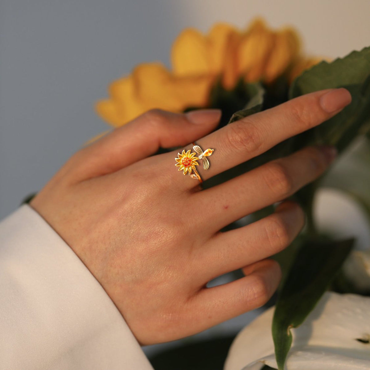Spinner Sunflower Ring - خاتم عباد شمس متحرك - batcino.com