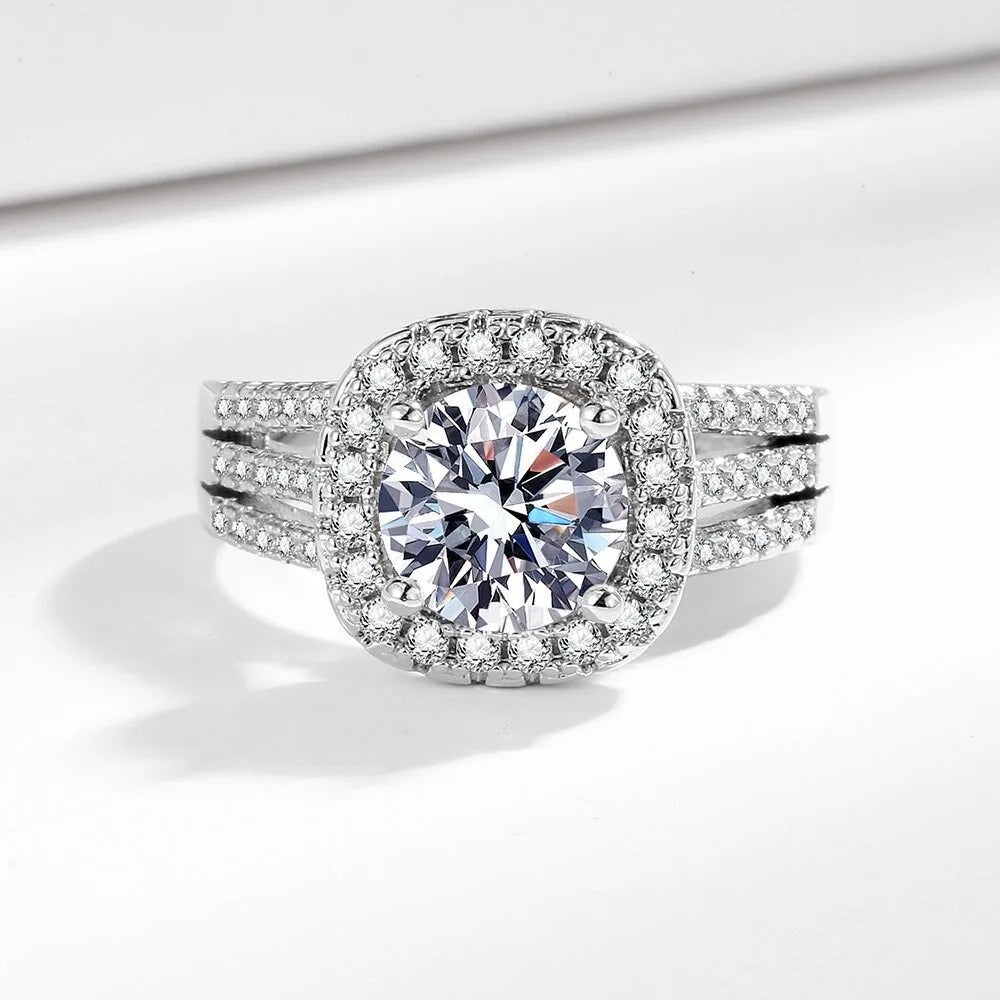 خاتم كلاسيك مع فصوص زركون