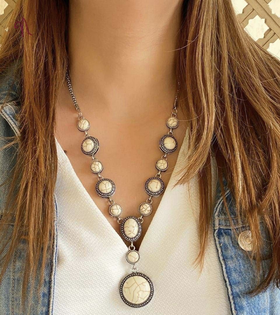 سلسلة احجار بتصميم مميز - batcino.com