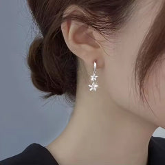 حلق النجوم بتصميم دروب كريستال فضه 925