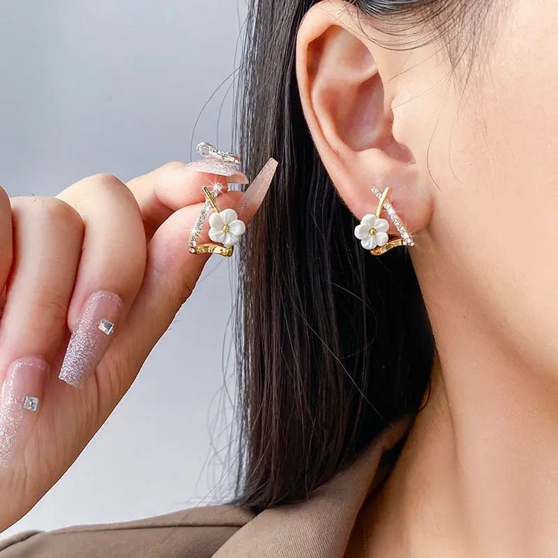 حلق زهرة الياسمين - batcino.com