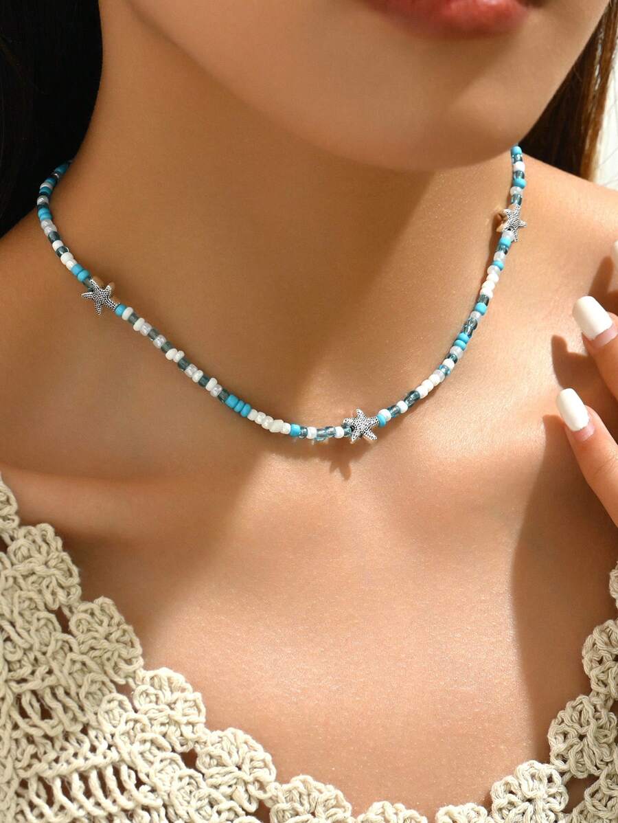 سلسلة خرز أخضر وأزرق وأبيض مع نجوم بحر – لمسة بحرية
