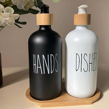 مجموعة موزع صابون للحمام، موزع صابون اليد واللوشن مع قاعدة خشبية للحمام، ديكور حمام عصري باللونين الأسود والأبيض