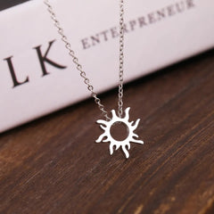 سلسلة ربانزل شروق الشمس - ستانلس 316 + بوكس زهرة عباد الشمس - batcino.com