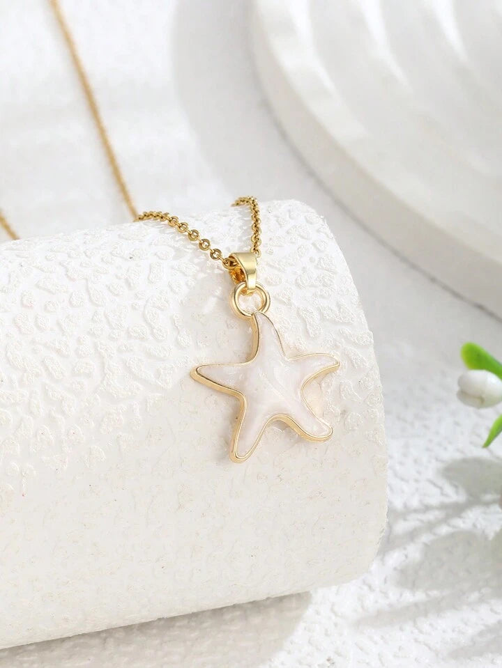 سلسلة نجمة بحر ذهبية بتصميم عصري