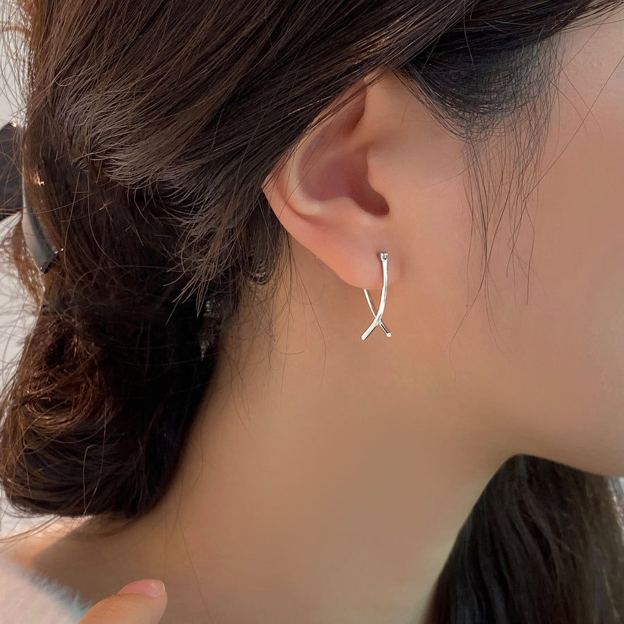 حلق كاجوال مطلي بالفضه تصميم مميز