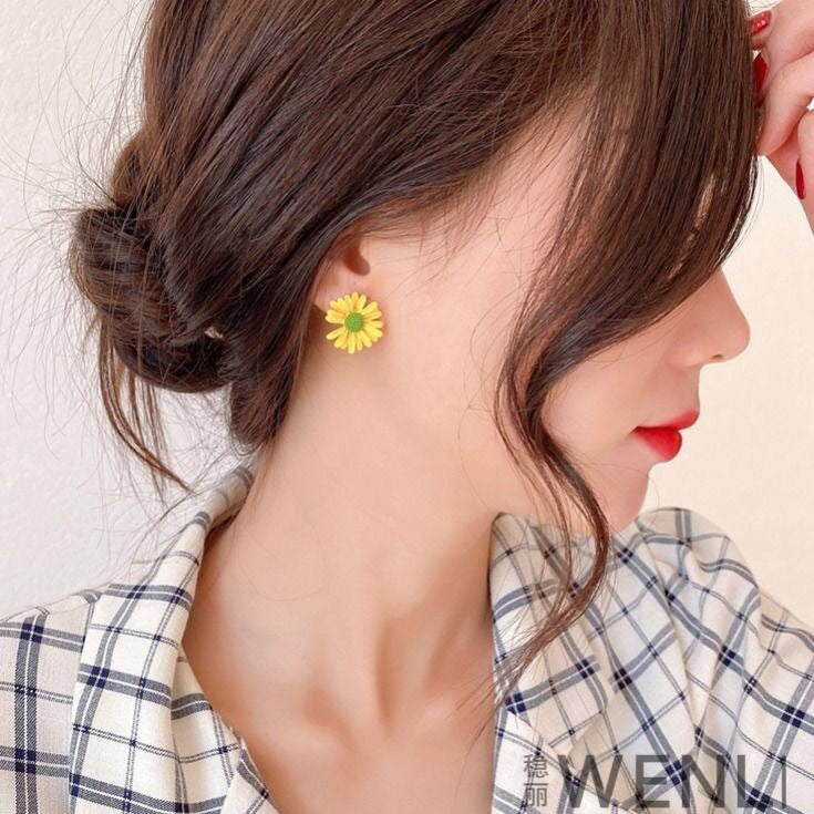 طقم  4 ألوان مختلفة حلقان صيفي ستانلس ستيل شكل ورد