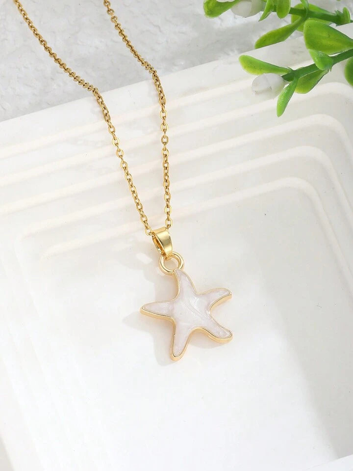 سلسلة نجمة بحر ذهبية بتصميم عصري