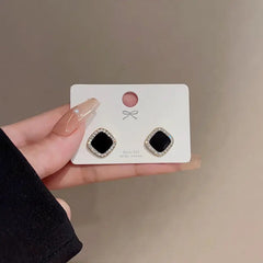 حلق كلاسيك مع فصوص زركون - batcino.com