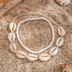 خلخال صيفي بصدف الكاوري وخرز أبيض - إكسسوار شاطئ أنيق ومزدوج الطبقات