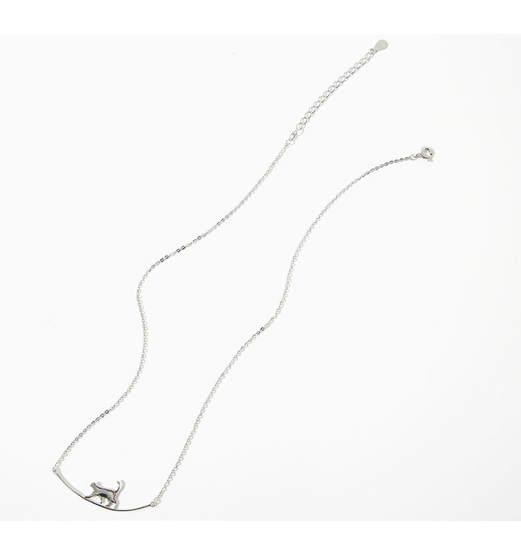 سلسلة قطة بتصميم رقيق