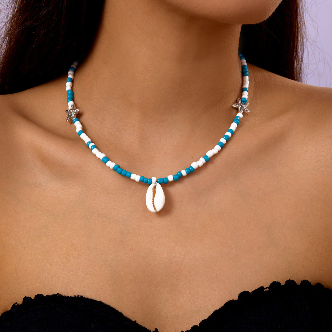 سلسلة خرز أزرق وأبيض مع صدفة ونجوم بحر – ستايل شبابي