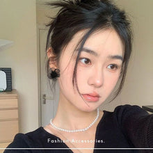 حلق بناتي وردة سوداء شيفون بخرز أسود – ستايل أنيق