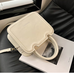 شنطة يد نسائية جلد معالج PA – تصميم أنيق وعصري