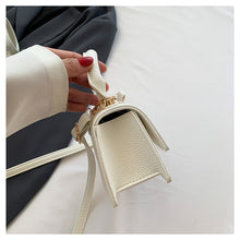 شنطة حريمي جلد أنيقة كروس بودي – تصميم عصري عملي مناسب للخروج اليومي والشغل