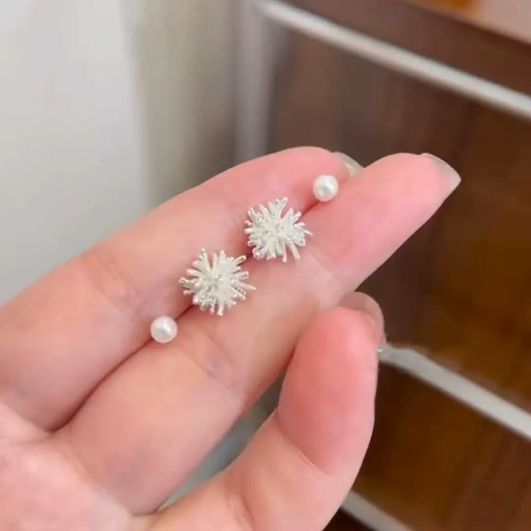 حلق  لؤلؤ ونجمة متألقة – أناقة متعددة الاستخدام