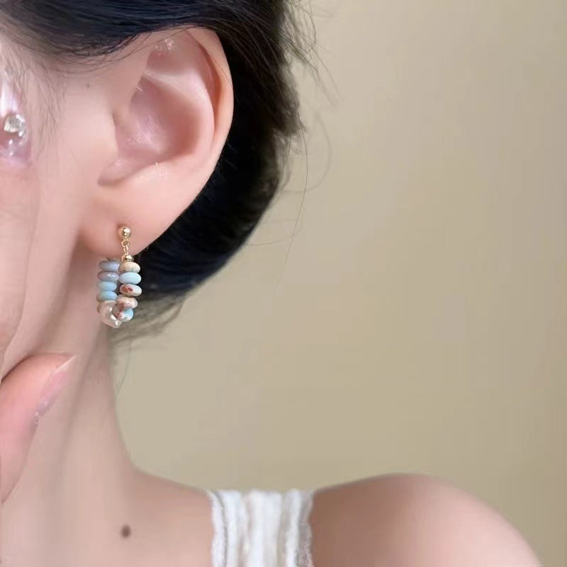 حلق بناتي دائري خرز ملون مع لؤلؤ صناعي