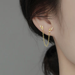 حلق بناتي جناح صغير متصل بسلسلة رفيعة – مطلي ذهب عيار 18