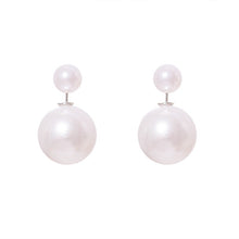 حلق لؤلؤ مزدوج – أناقة كلاسيكية بلمسة عصرية