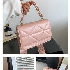 شنطة كروس بودي مبطنة بسلسلة – تصميم عصري أنيق