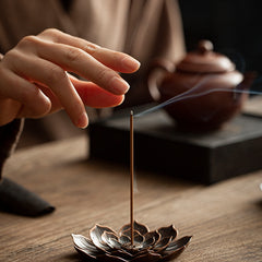 حامل عيدان البخور على شكل ورقة شجرة اللوتس بقاعدة لرماد البخور