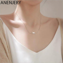 سلسلة قطة بتصميم رقيق