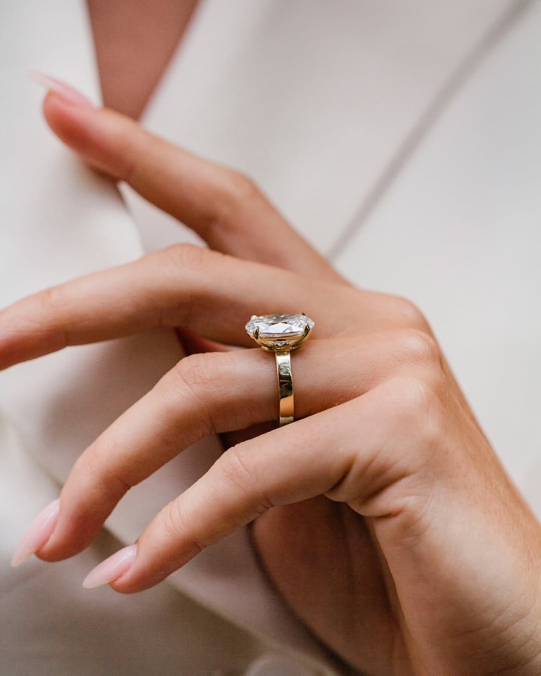 خاتم كلاسيك مع كريستال