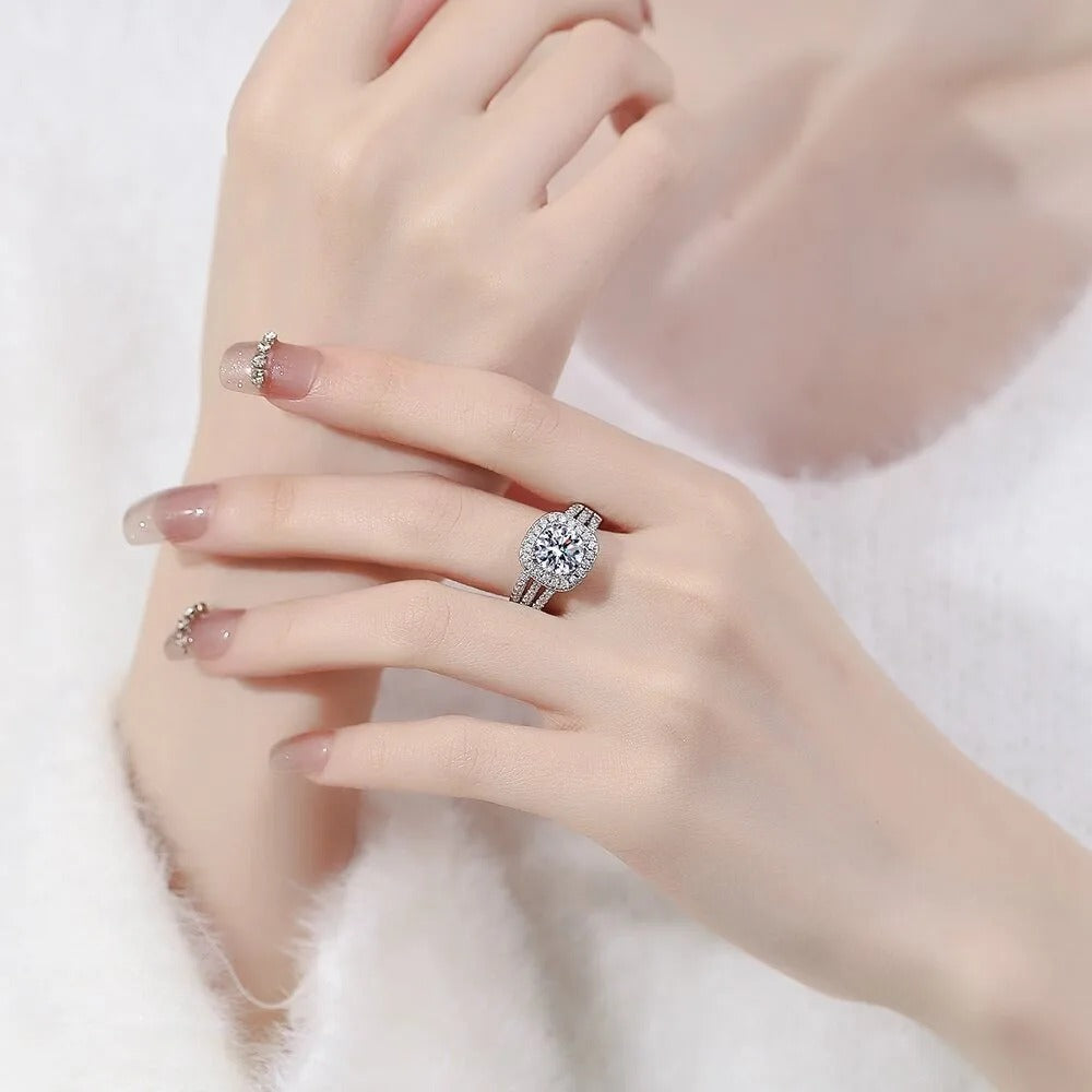 خاتم كلاسيك مع فصوص زركون