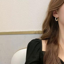 حلق لولي بتصميم رقيق - batcino.com