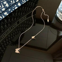 سلسلة الفراشات تصميم رقيق - batcino.com